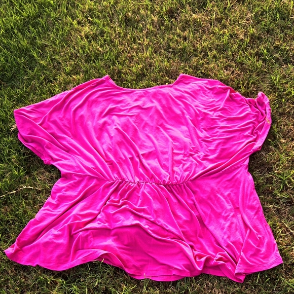 Plus Size V-Neck - Picture 2 of 3